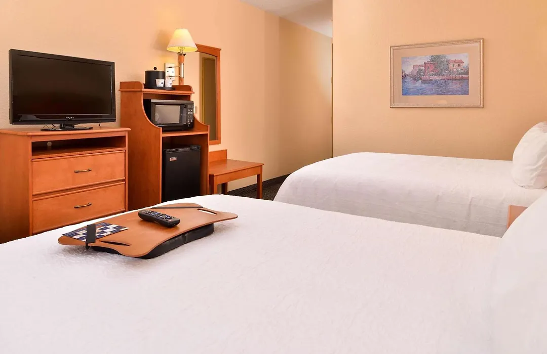 Spark By Hilton Grand Island-1