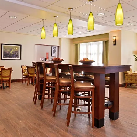Spark By Hilton Grand Island-2